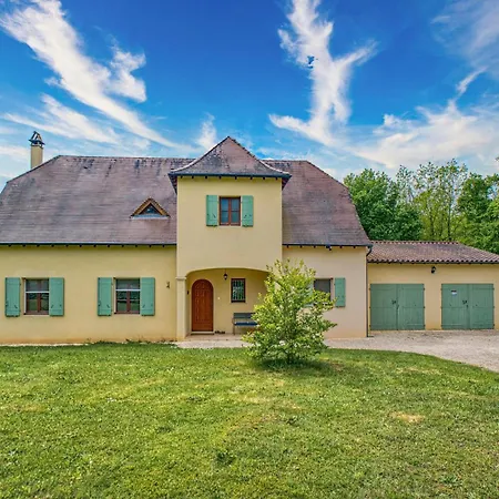 Holiday home Pet Friendly In *